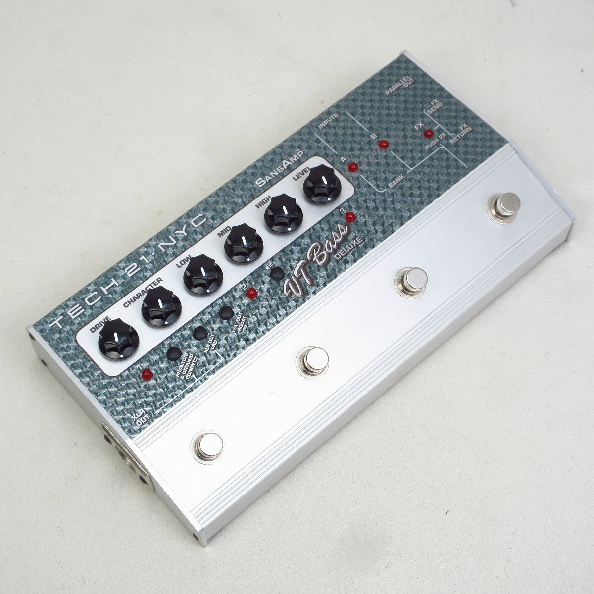 TECH21 SANSAMP VT Bass DELUXE ベース用プリアンプ 【横浜店】（中古