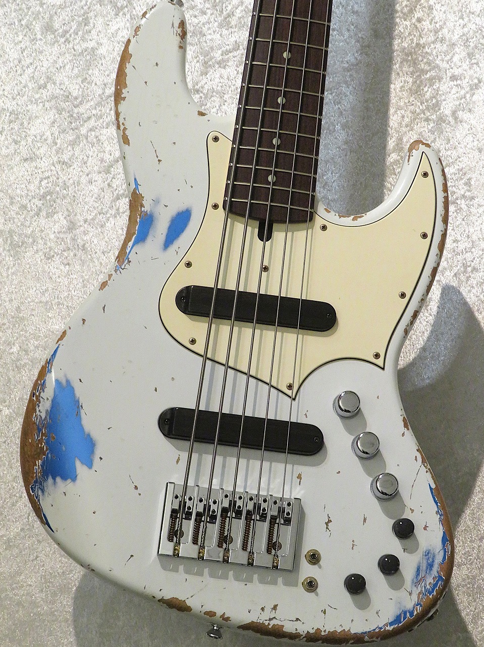 Xotic XJ-1T 5st Alder/R -Olympic White over Lake Placid Blue