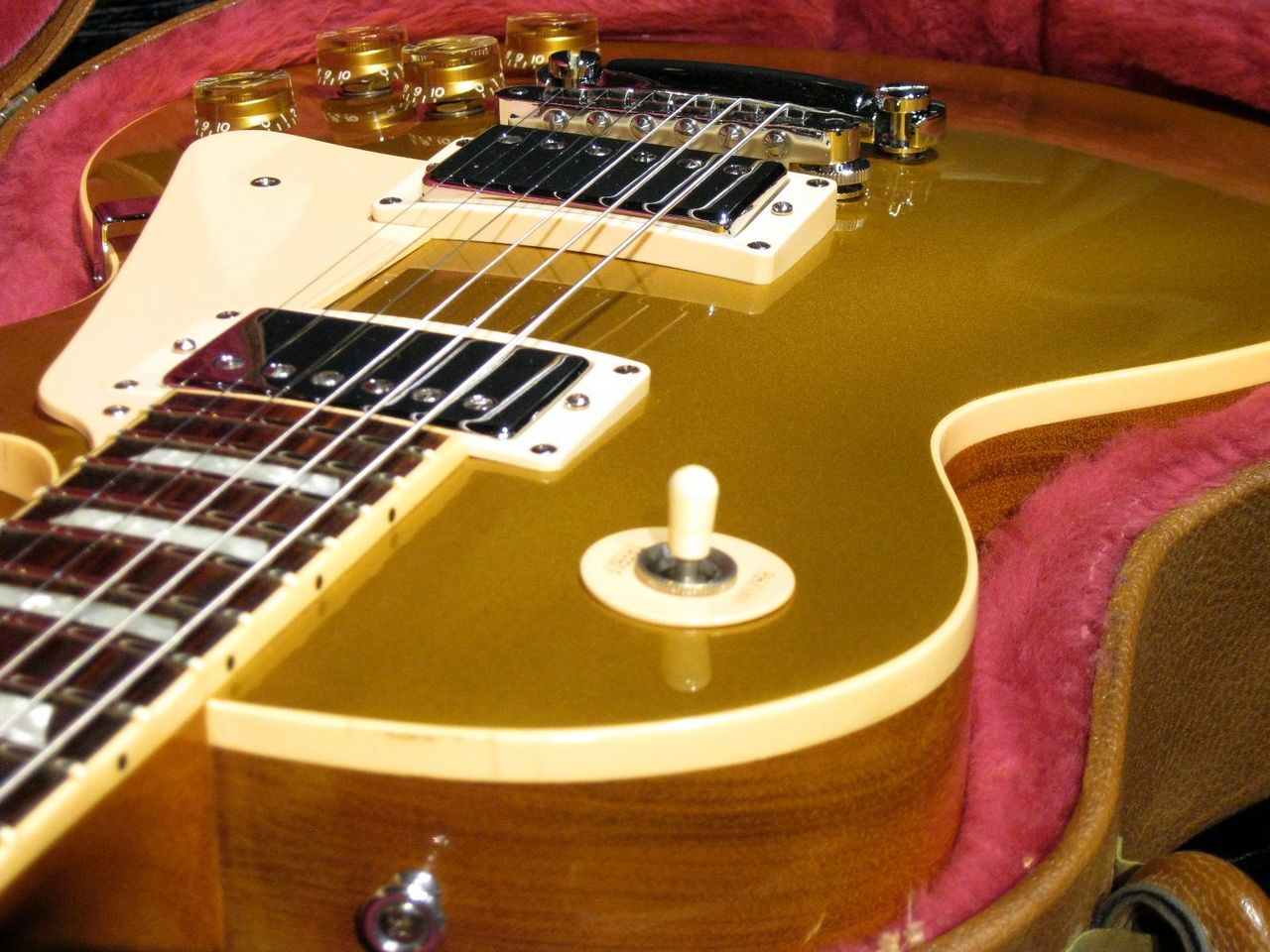 Gibson Les Paul Standard Gold Top Limited Edition（中古）【楽器