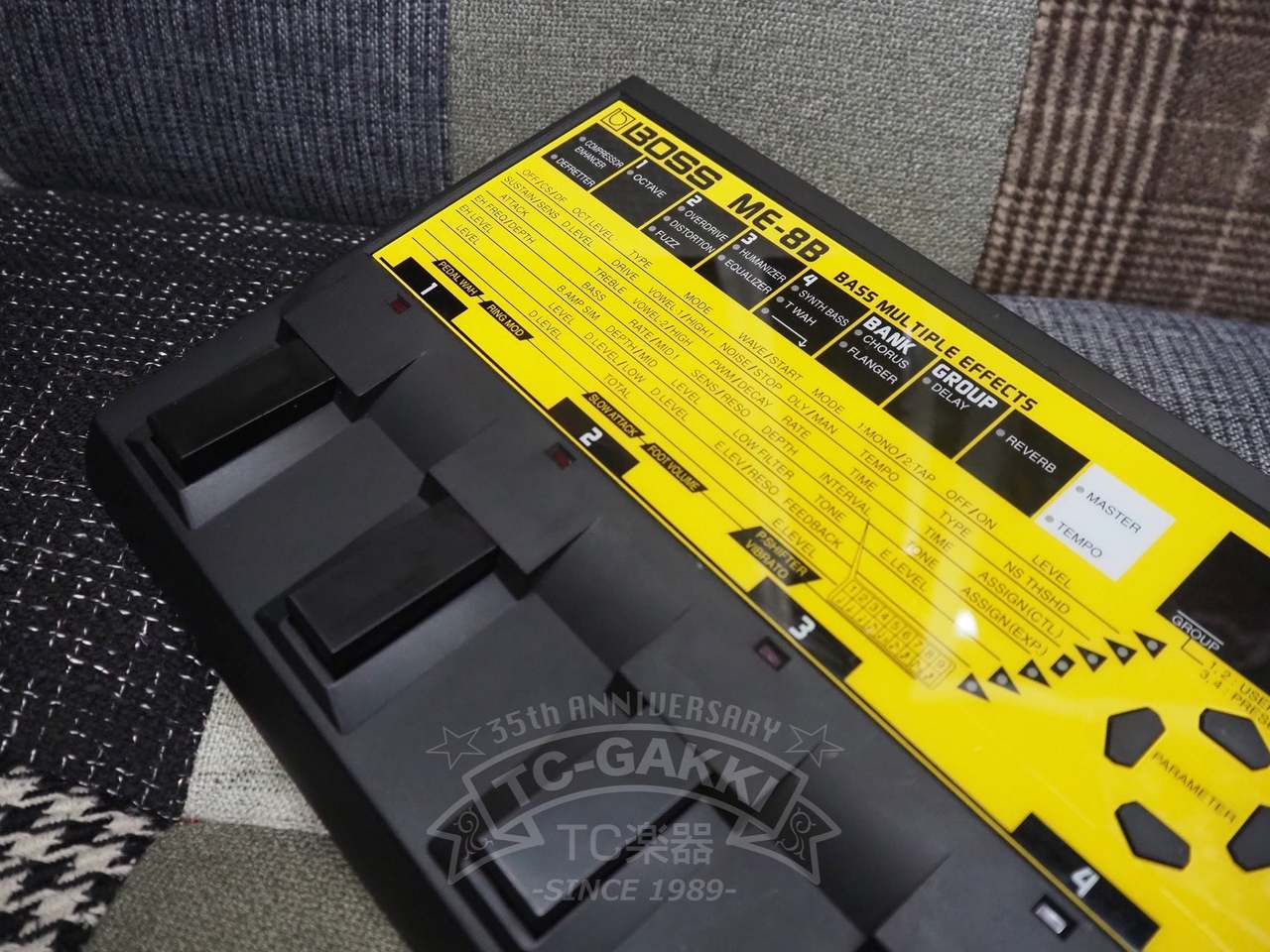 楽器・機材 BOSSベースエレキギターマルチエフェクターボードME-8B