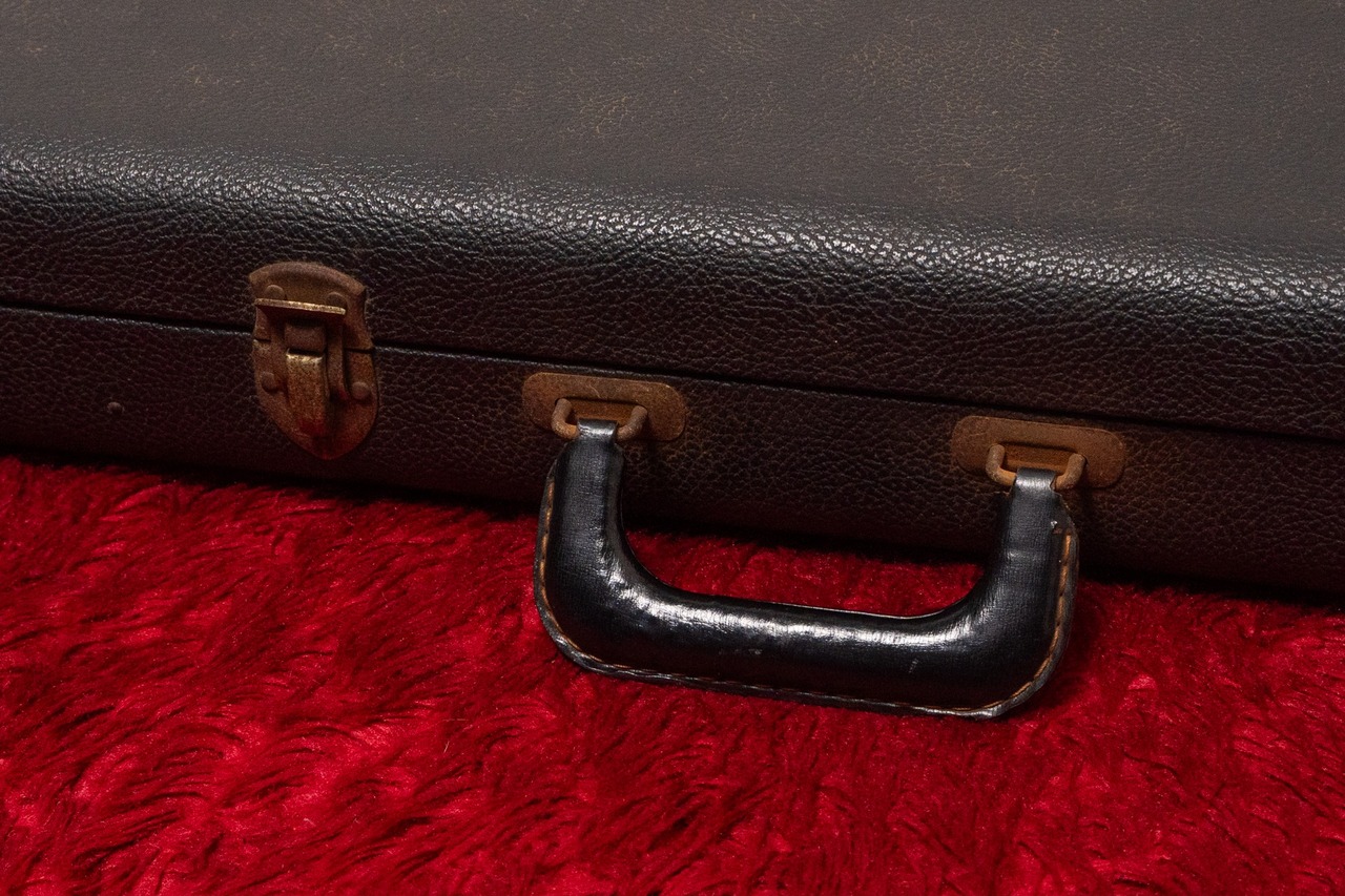 Fender Early 70s Black Tolex Case for Jazz Bass【GIB横浜】（中古