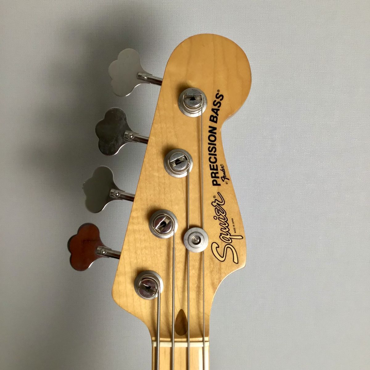 Squier by Fender Squier by Fender Precision Bass 1982 made in 