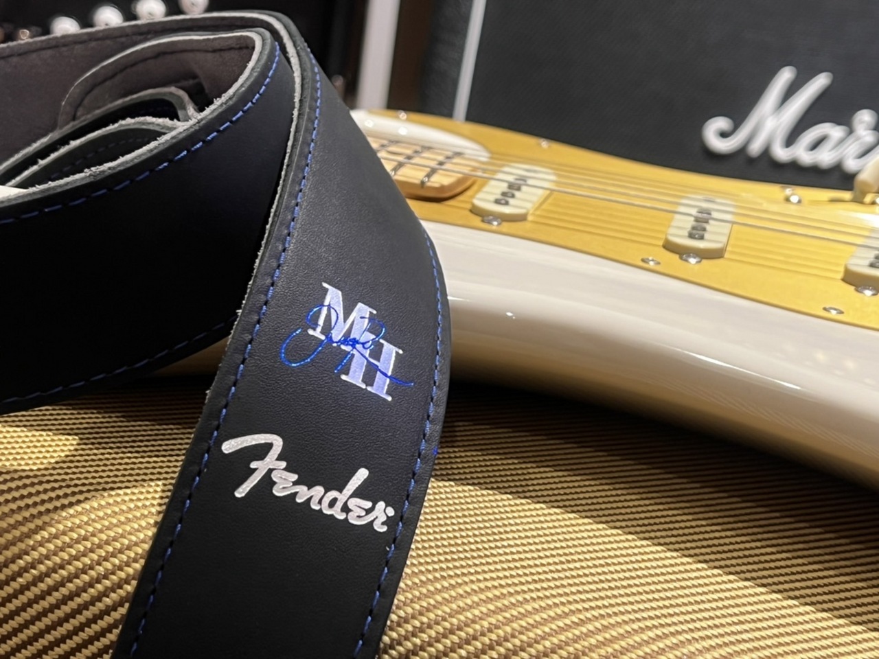 楽器アクセサリー Fender フェンダー ストラップ BALL GLOVE LEATHER