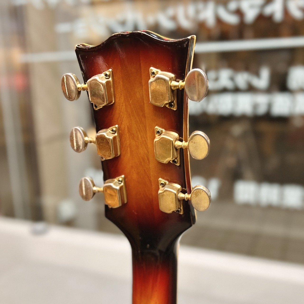 Conrad Model 40185 Barney Kessel Type（ビンテージ）【楽器検索