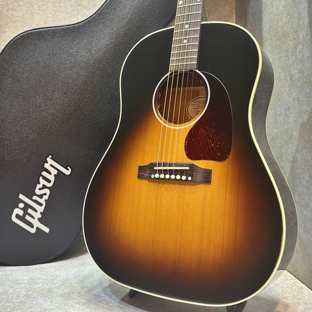 Gibson 【試奏動画あり】J-45 Standard VS #22125088【図太く迫力の
