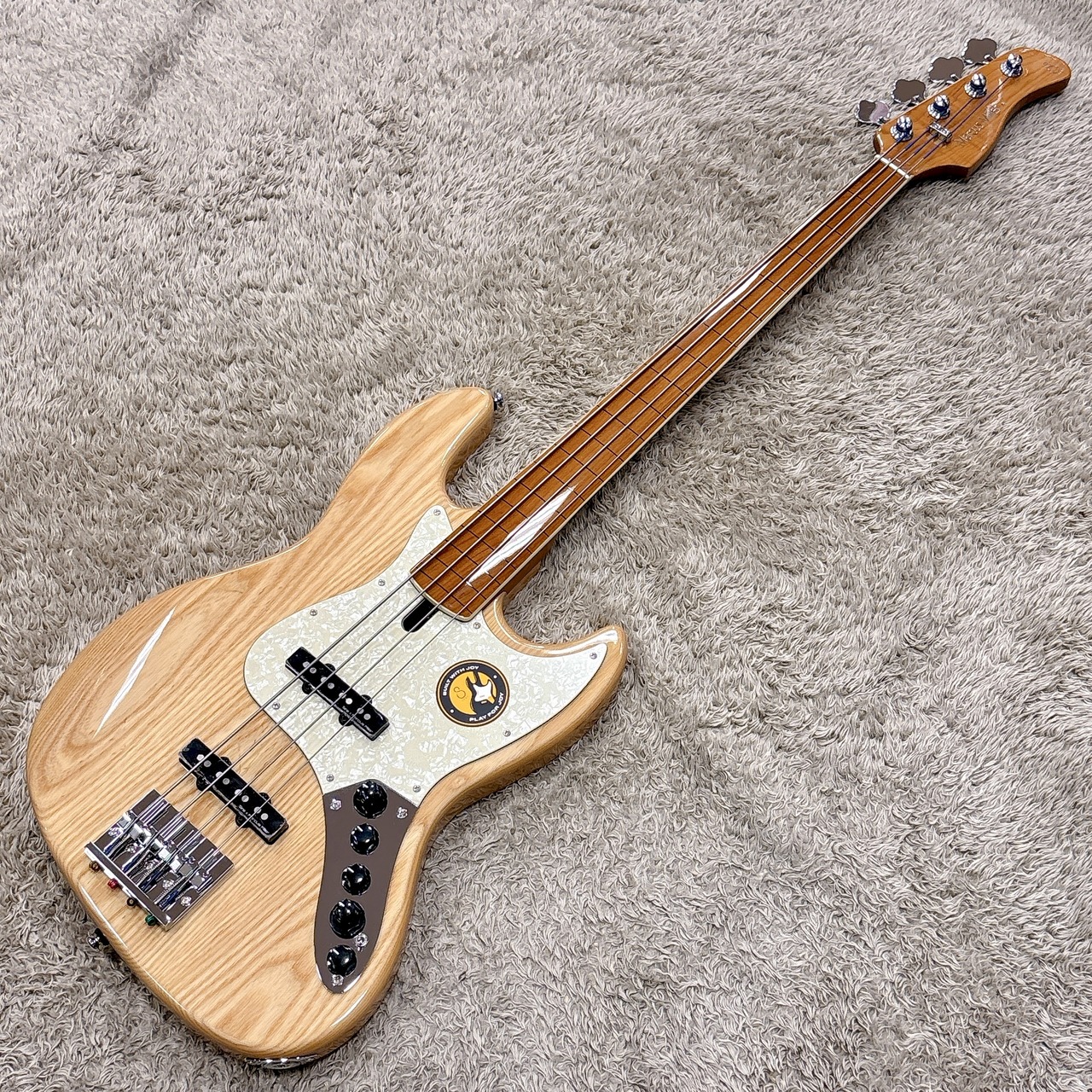Sire Marcus Miller V8 4st FL / NT (Natural) 【アクティブ4弦
