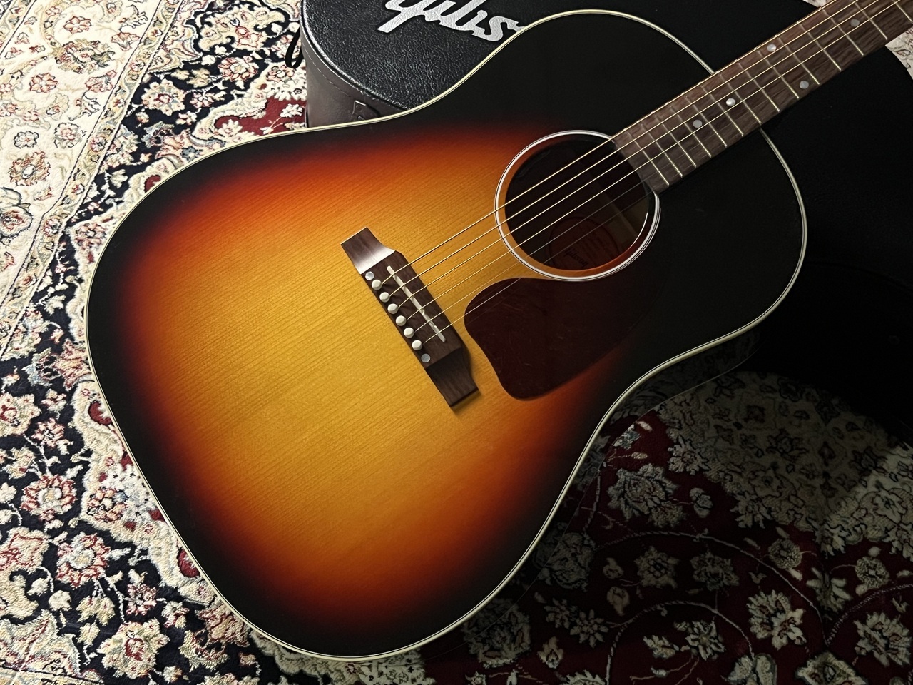 Gibson Custom Shop J-45 Standard【Adirondack Red Spruce】【Tri 