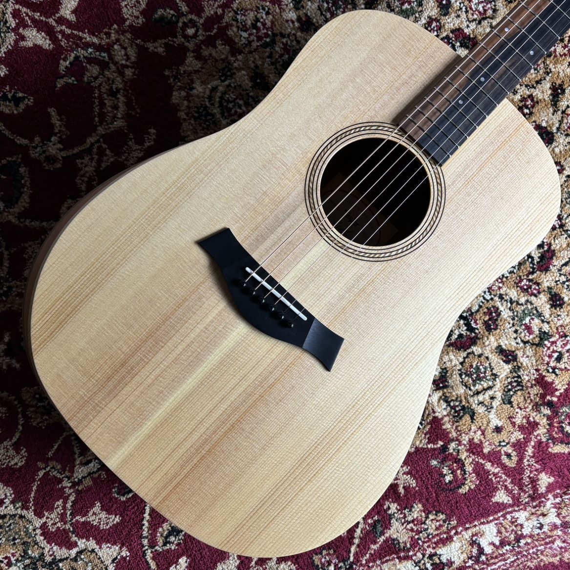 Taylor （テイラー）Academy 10 アコースティックギター ドレッド