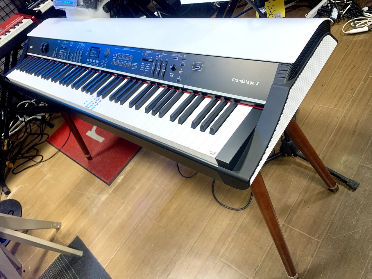 Korg Grandstage X | 7つの高品位サウンド・エンジンを搭載した
