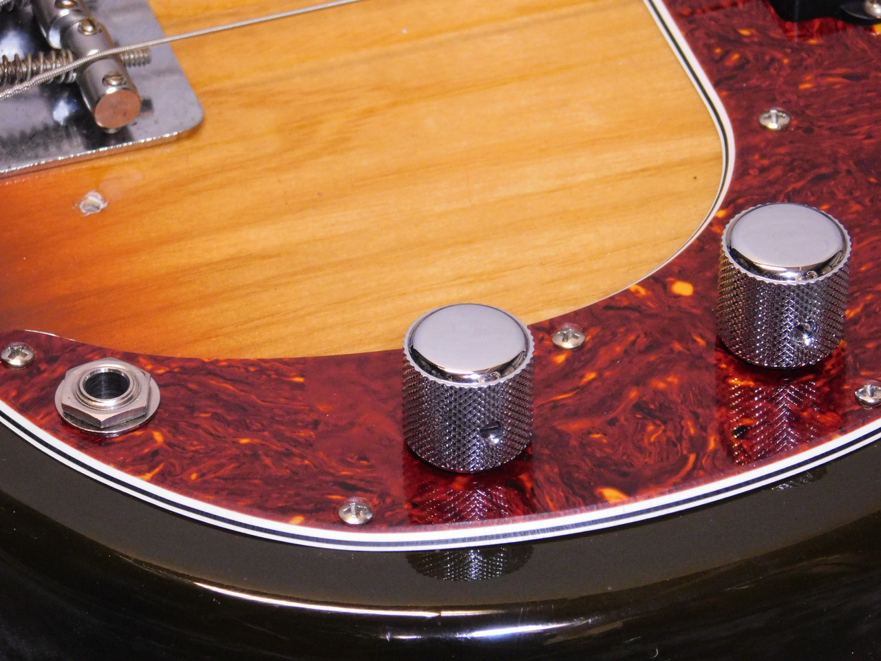 Fender Precision Bass '80（ビンテージ）【楽器検索デジマート】