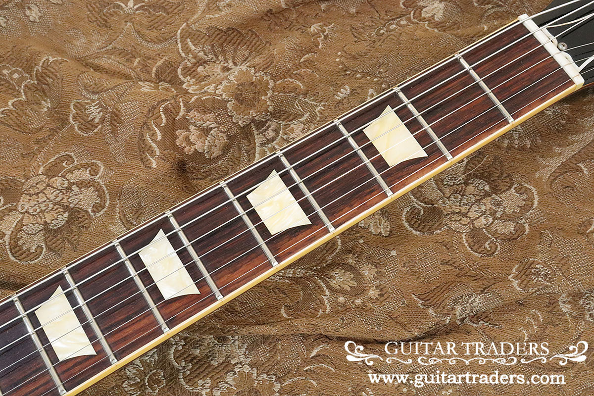 店頭展示品2002年Gibson Les Paul Standard プラス Gibson Custom Shop 2002 Historic Collection 1959 Les Paul Standard