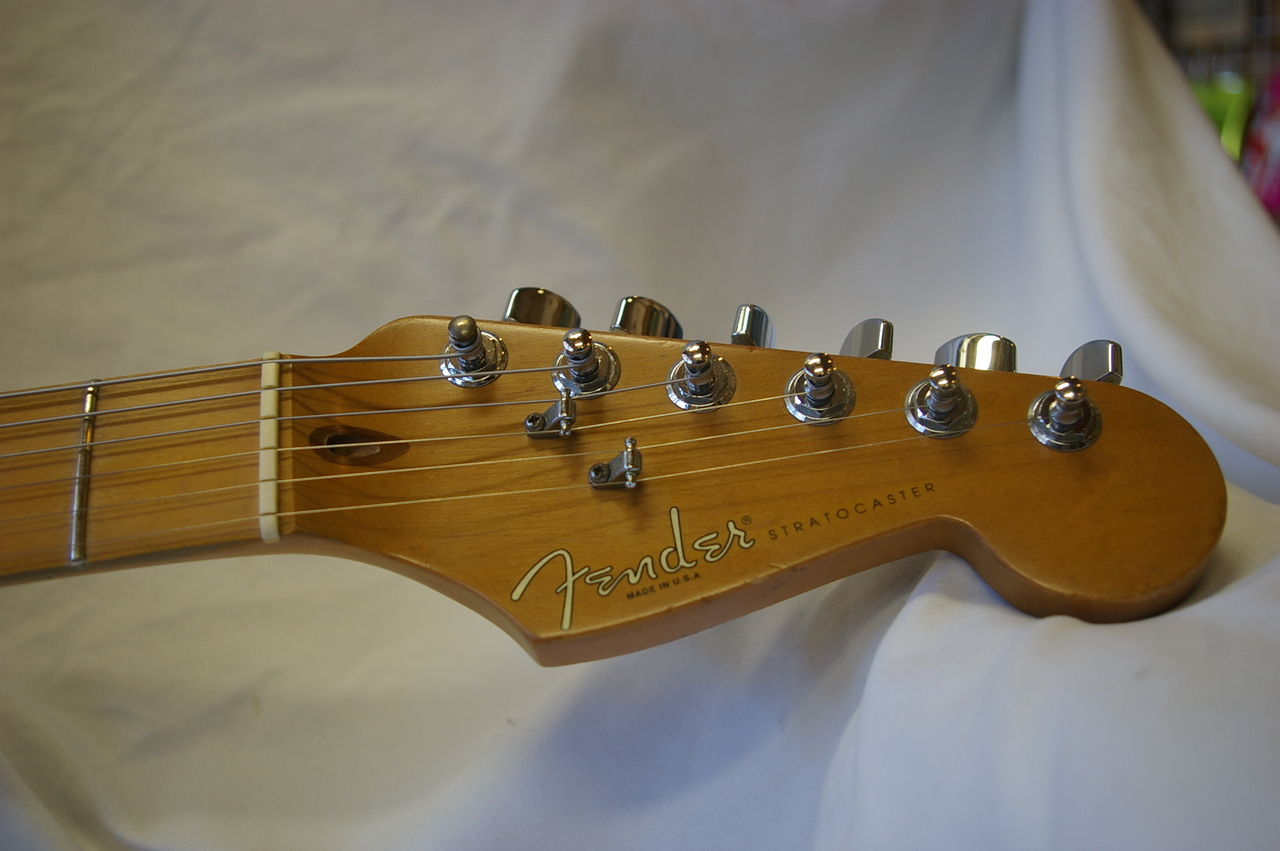 Fender USA American Standard Stratocaster 1995年製(中古)【楽器 Fender USA American Standard Stratocaster 1995年製(中古)【楽器