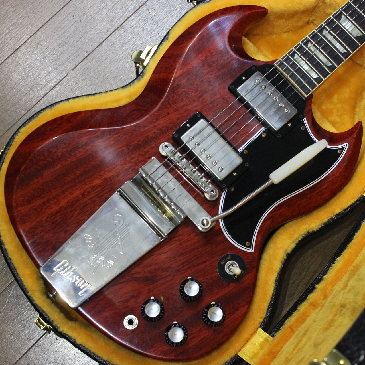 Gibson Custom Shop 1964 SG Standard Reissue with Maestro