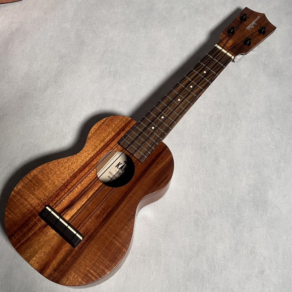 Kamaka ウクレレ HF-1 ソプラノ　100周年記念モデル 新品未使用 Kamaka カマカウクレレ [HF-1] 100周年記念モデル スタンダード