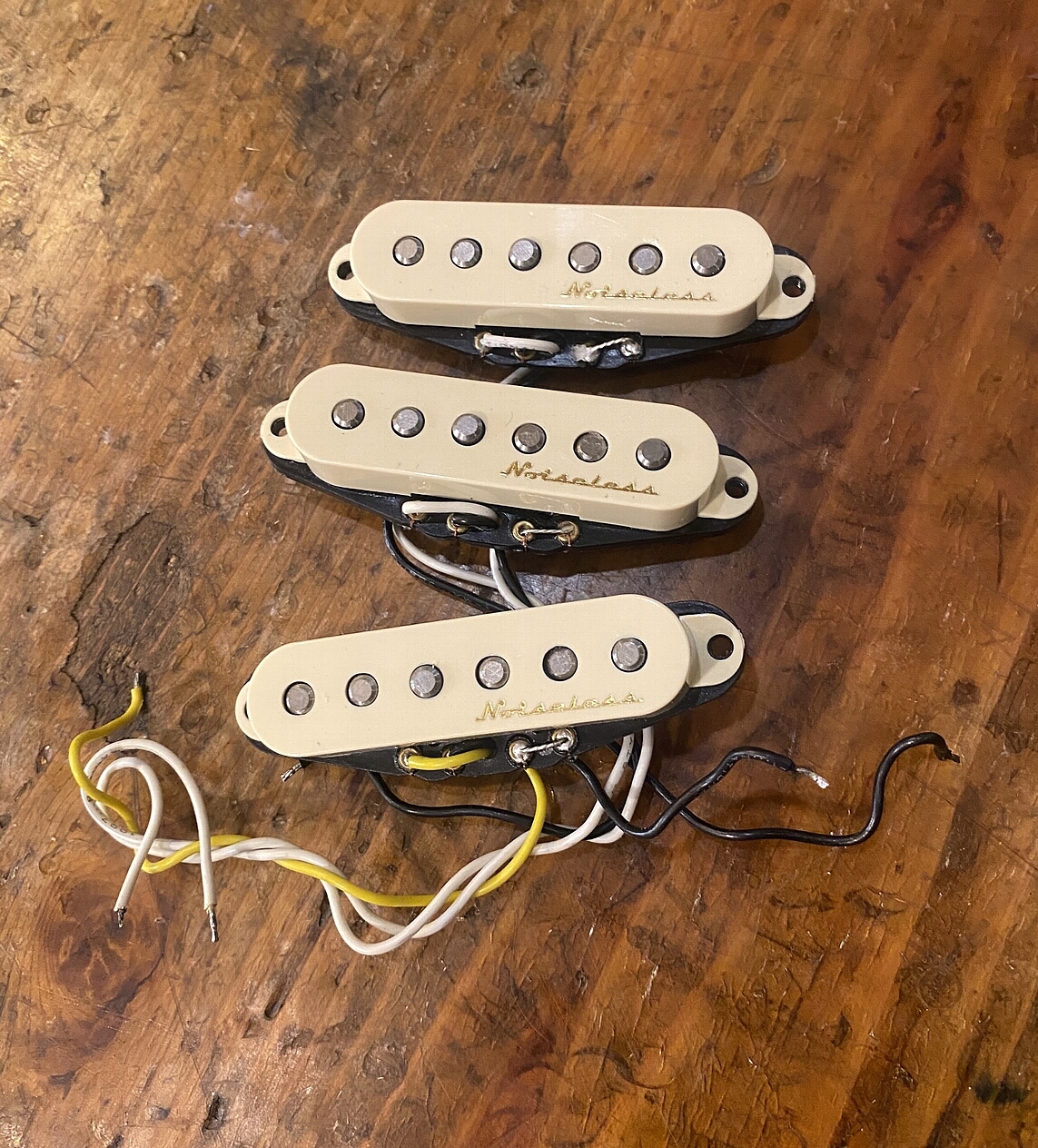 Fender Vintage Noiseless Strat Pickups SET（中古）【楽器検索