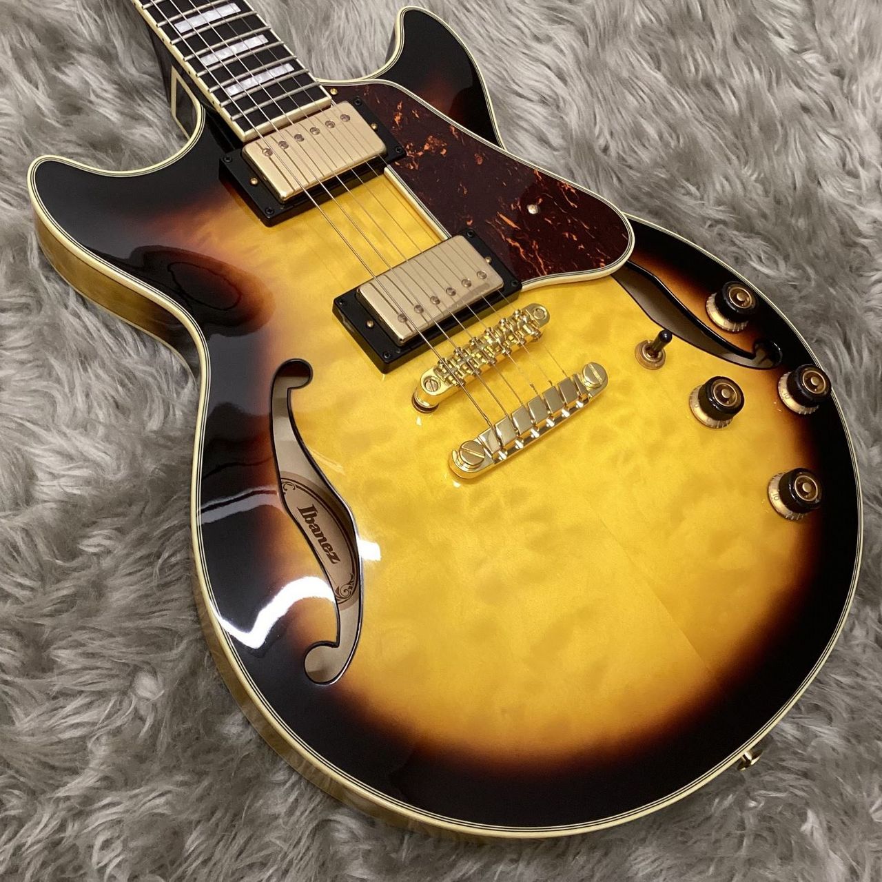 最終値下げIbanezセミアコ　AM93QM-AYS Ibanez AM93QM AYS Antique Yellow Sunburst セミアコギター
