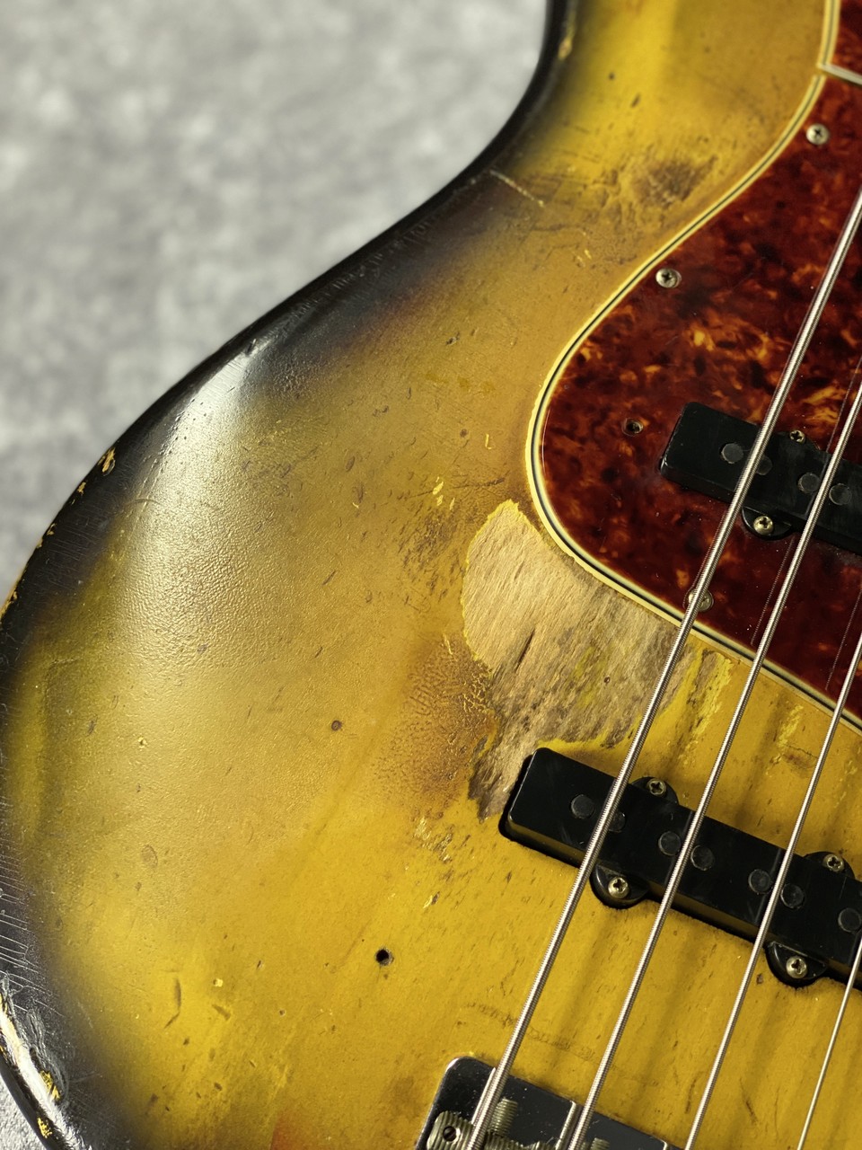 Fender 1965 Jazz Bass - Sunburst -【約3.80kg】（ビンテージ）【楽器