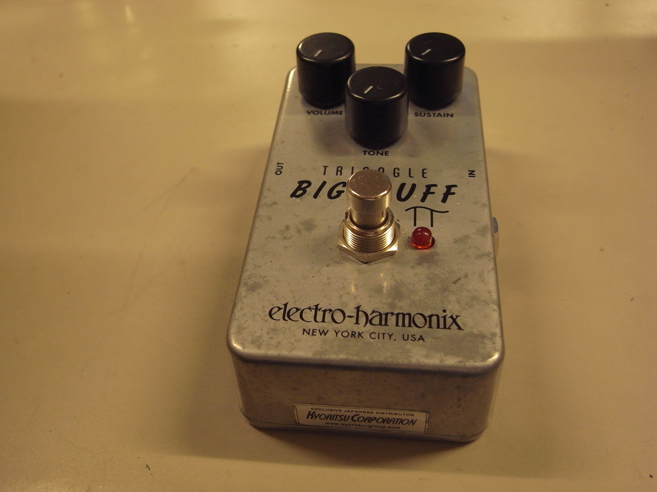 ギター Electro-Harmonix Triangle Big Muff TT Electro-Harmonix TRIANGLE BIG MUFF（中古）【楽器検索デジマート】