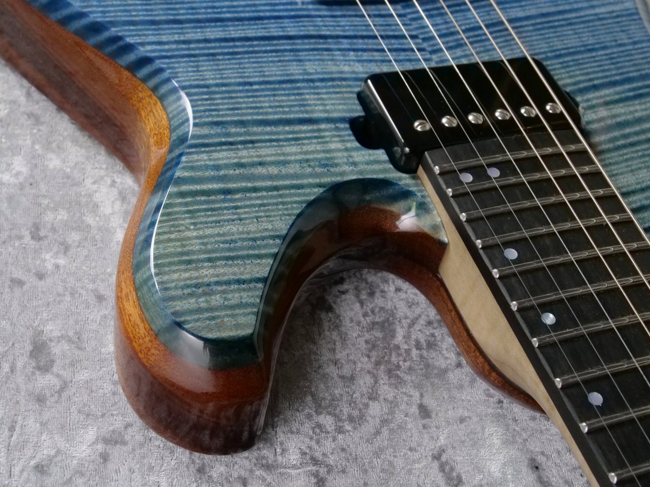 Hinnant Guitars Revival 6【極杢フレイムメイプルトップ】（新品
