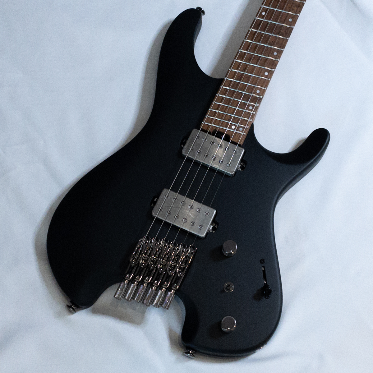 【月末値下げ】Ibanez　QX52-BKF