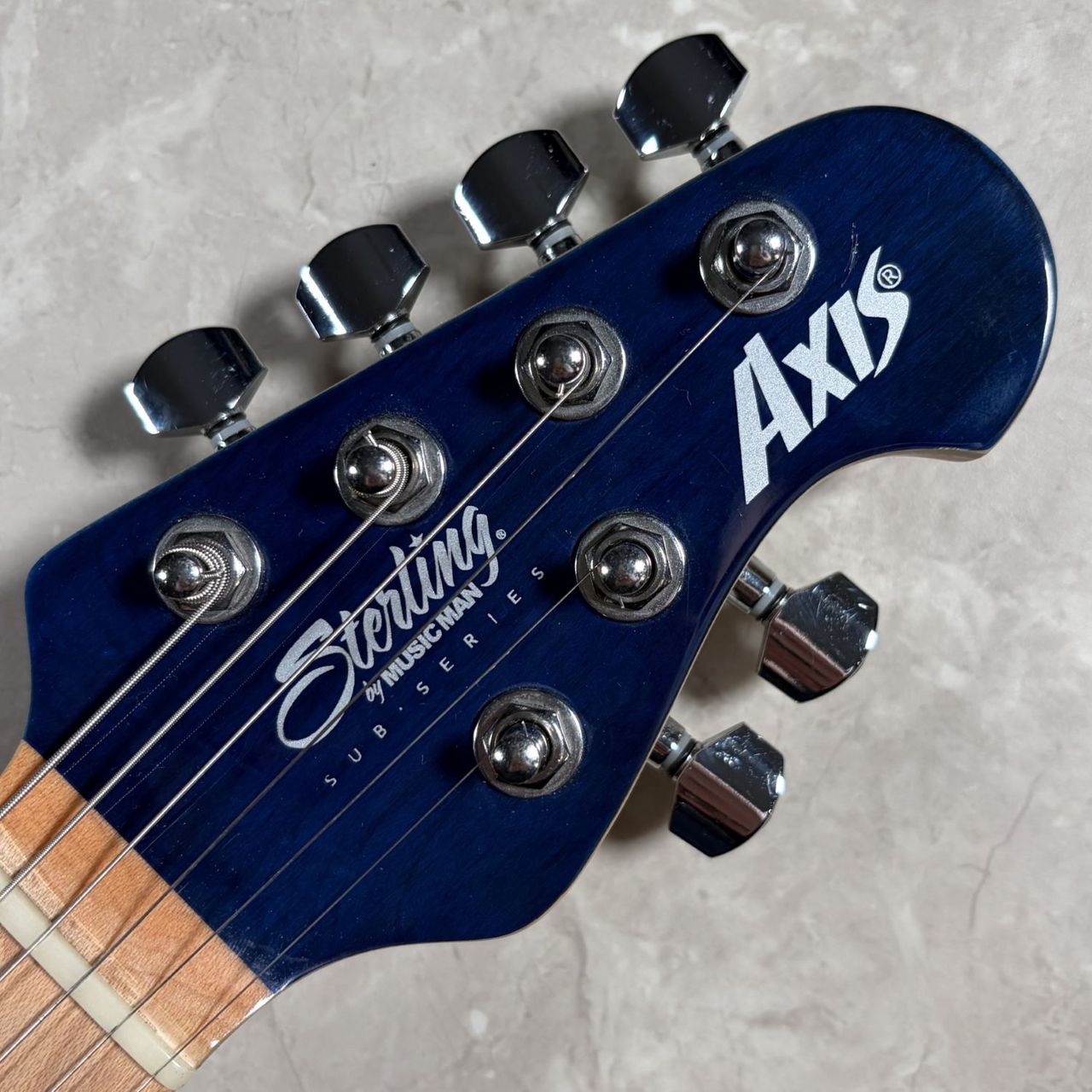 MUSIC MAN Axis AX3 Blue 【S/N B185582 /3.30kg】 6回まで無金利