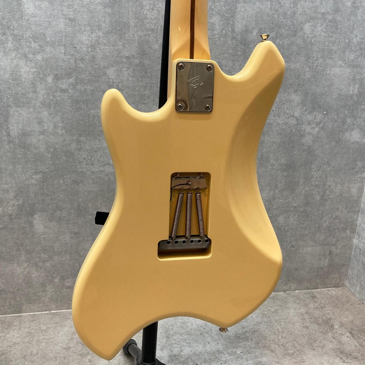 【にお】Daiki Tsuneta Swinger 風 ギター　最終値下げ にお】Daiki Tsuneta Swinger 風 ギター 最終値下げ Fender Made in