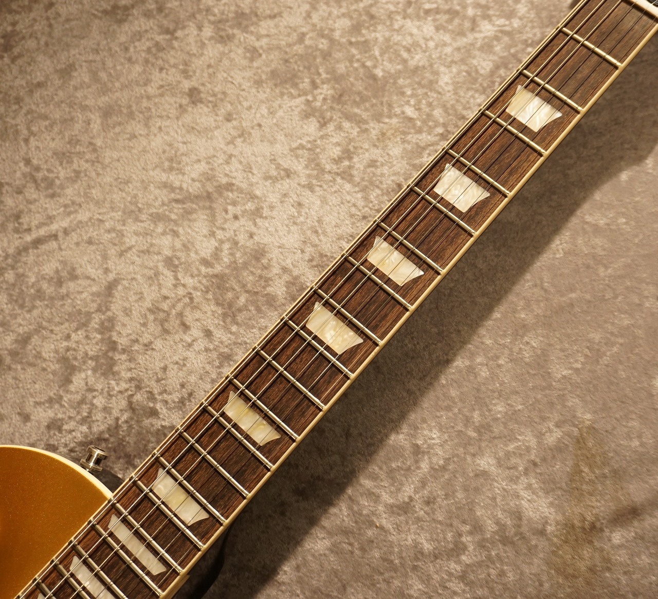 ギター Gibson Slash Victoria Les Paul Standard Gibson Slash Victoria Les Paul Standard Goldtop | The Music Zoo