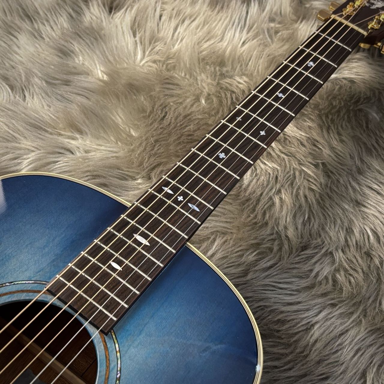 K.Yairi SBM-MH1 E BMB (ブルームーンバースト) エレアコギター トップ