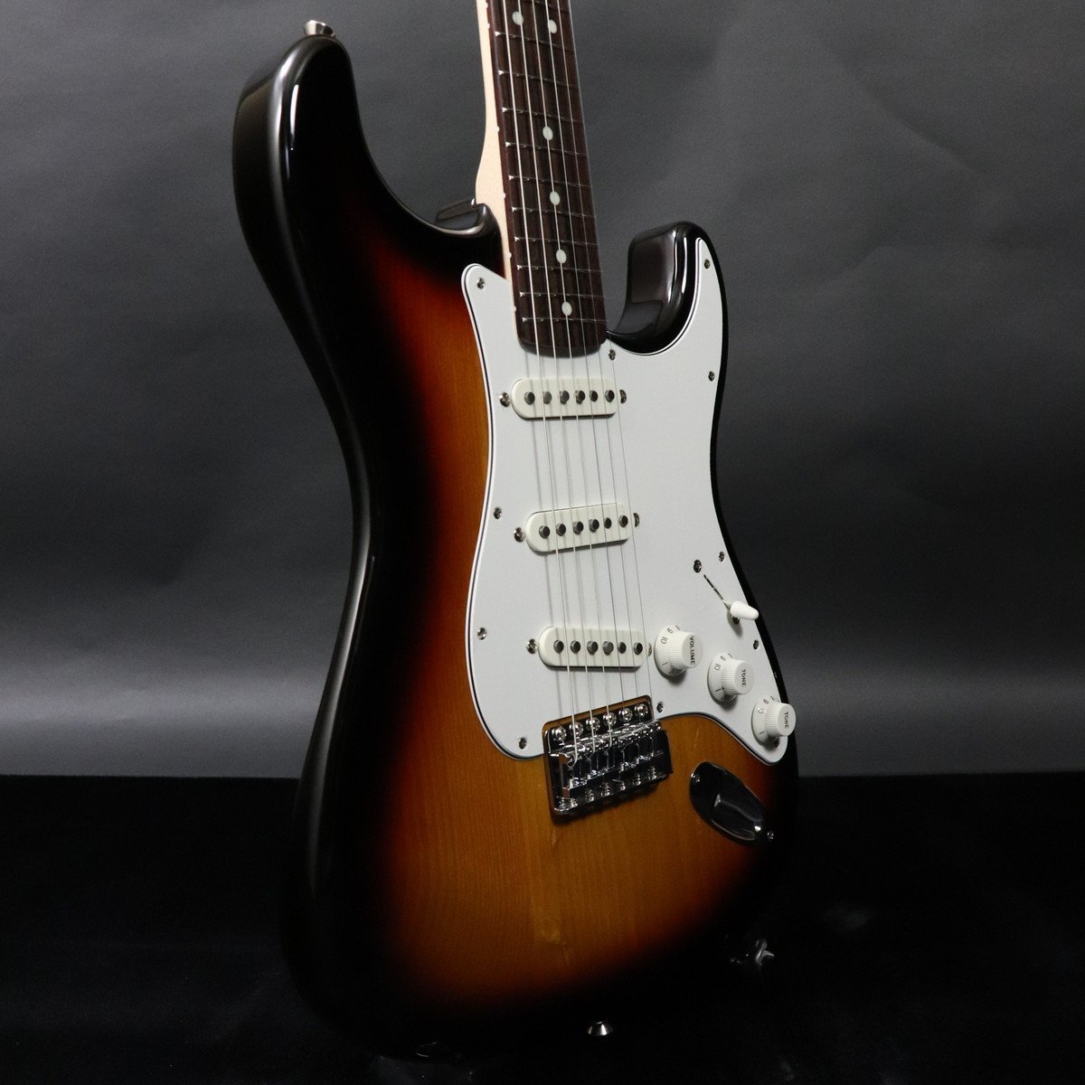 Fender FSR Collection 2023 MIJ Traditional 70s Stratocaster