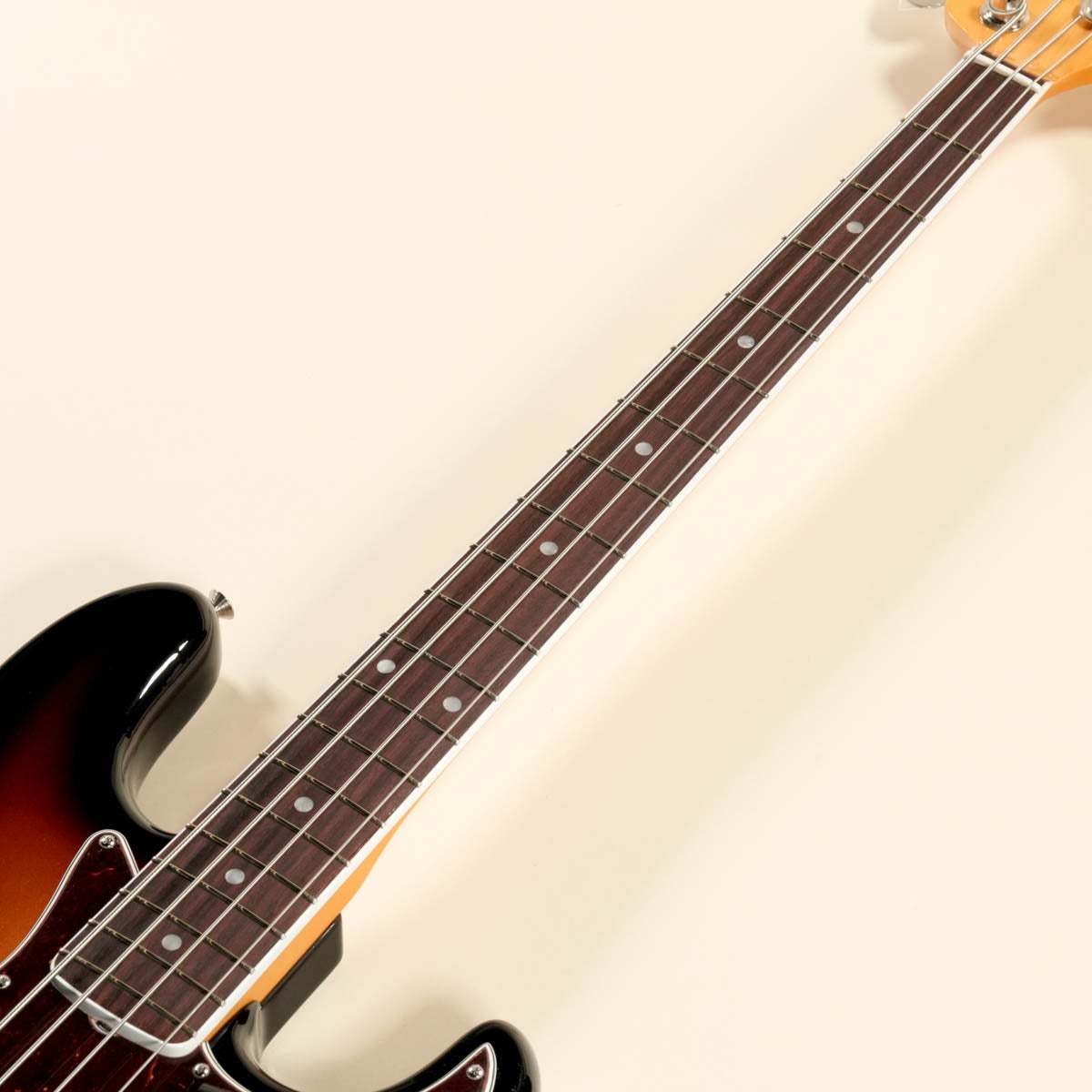 Fender American Vintage II 1966 Jazz Bass Rosewood Fingerboard 3
