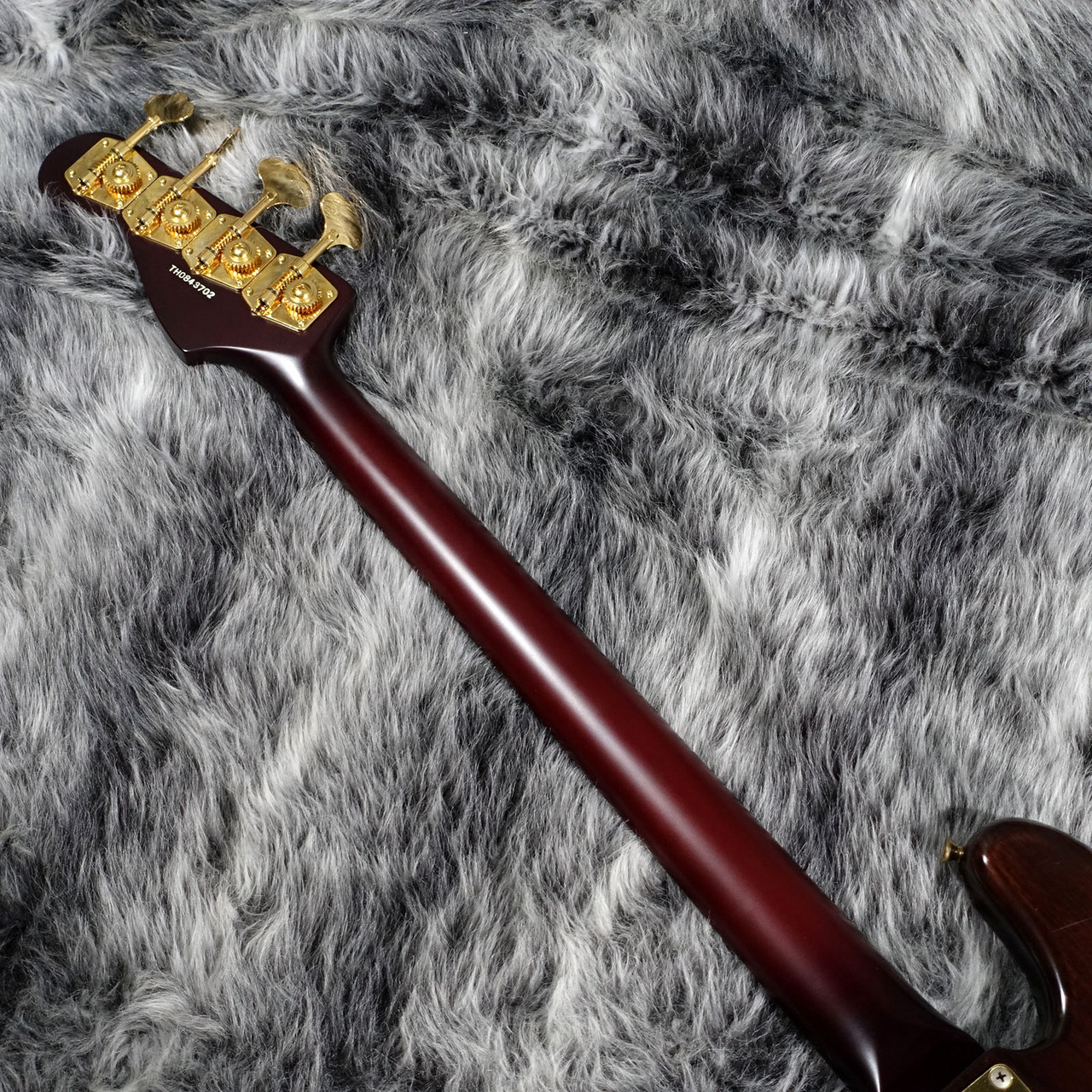 ちょっと異質】中古エレキベース PJ配列 パッシブ、1ピース
