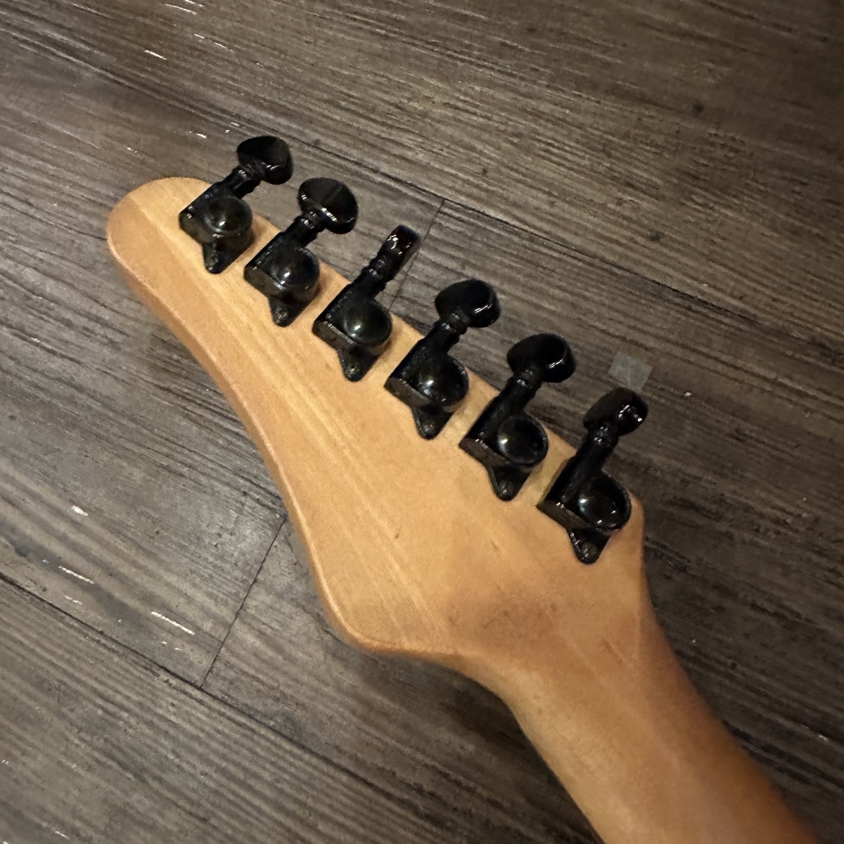 Washburn Stevie Salas Model エレキギター 動作品 Washburn Stevie Salas Model エレキギター 動作品 Washburn Stevie