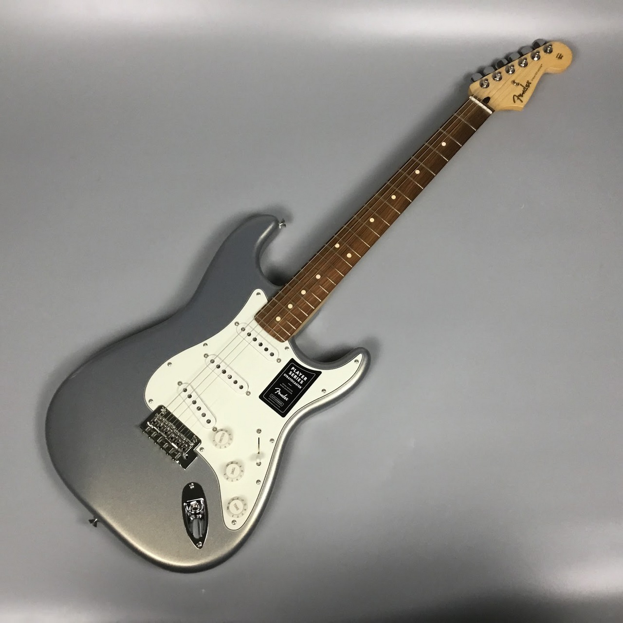 Fender Player Stratocaster Pau Ferro Fingerboard Silver エレキ