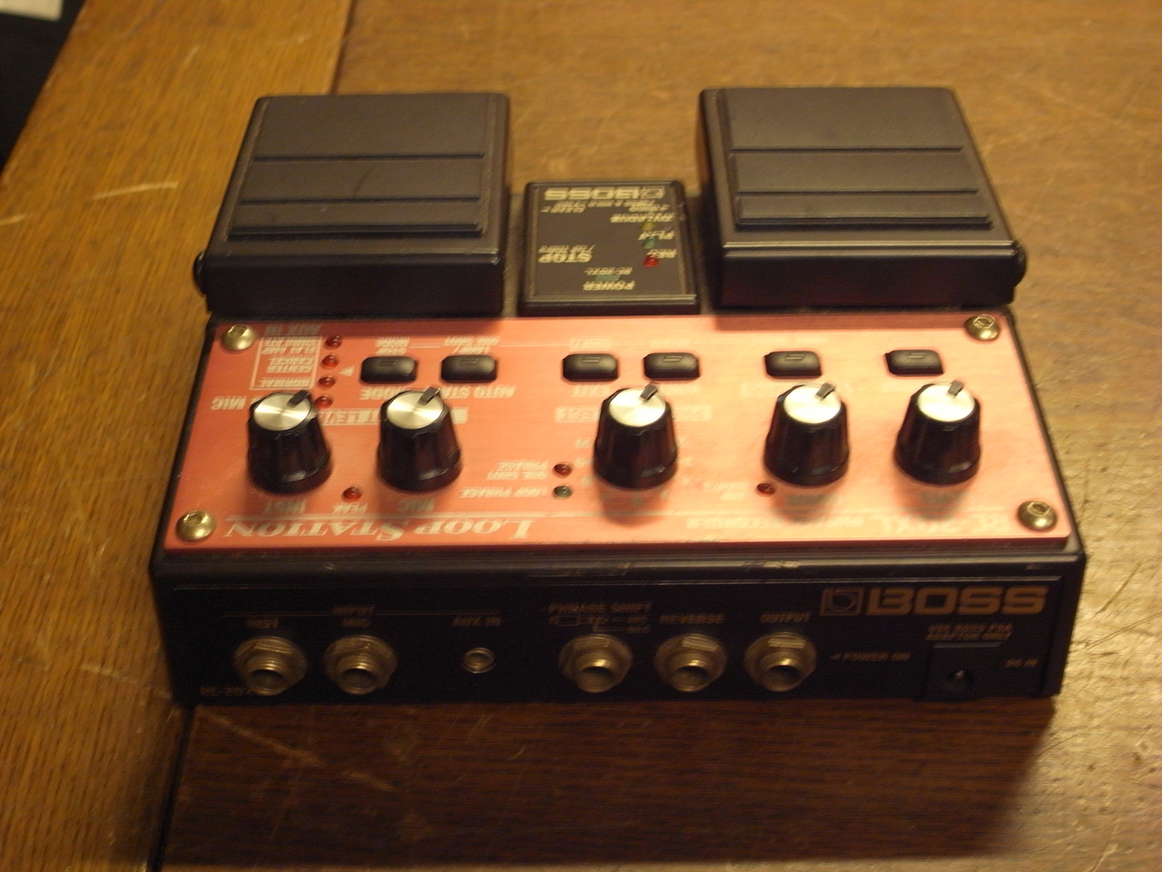 BOSS RC-20XL ループレコーダー　ルーパー　機材　ギター　楽器 Amazon.com: RC-20XL Looper Guitar Effects Pedal : Musical Instruments