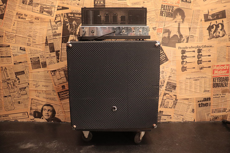 【ジャンク品】Ampeg アンペグ 管球式ベースアンプ B-15N 高額買取実施中!!】Ampeg アンペグ 管球式ベースアンプ B-15N