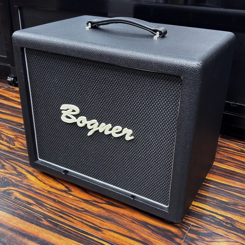Bogner 112CP closed back dual ported cube V30 16Ω Black Tolex 