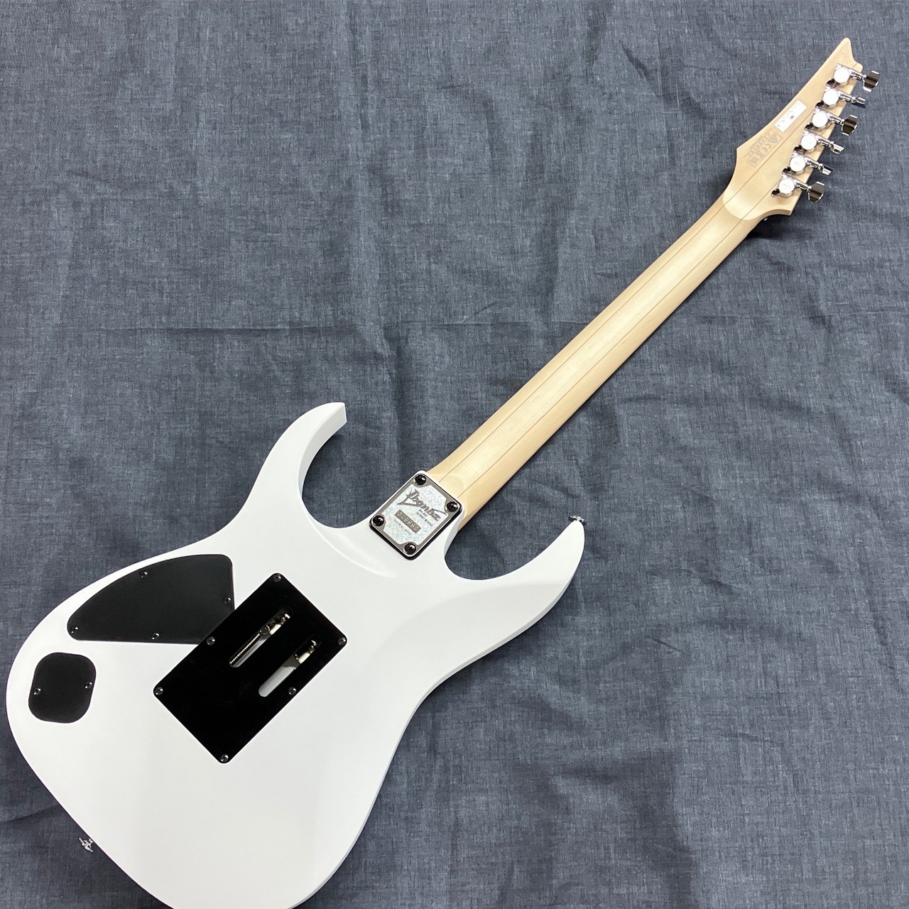 Ibanez RG6HSHMTR WHF(White Flat)（新品特価）【楽器検索デジマート】