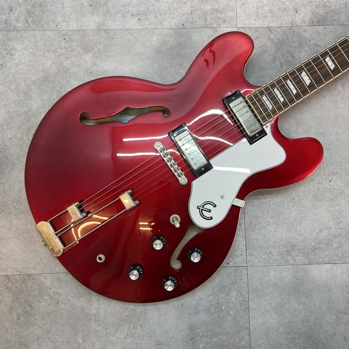 Epiphone Riviera【三重本店】