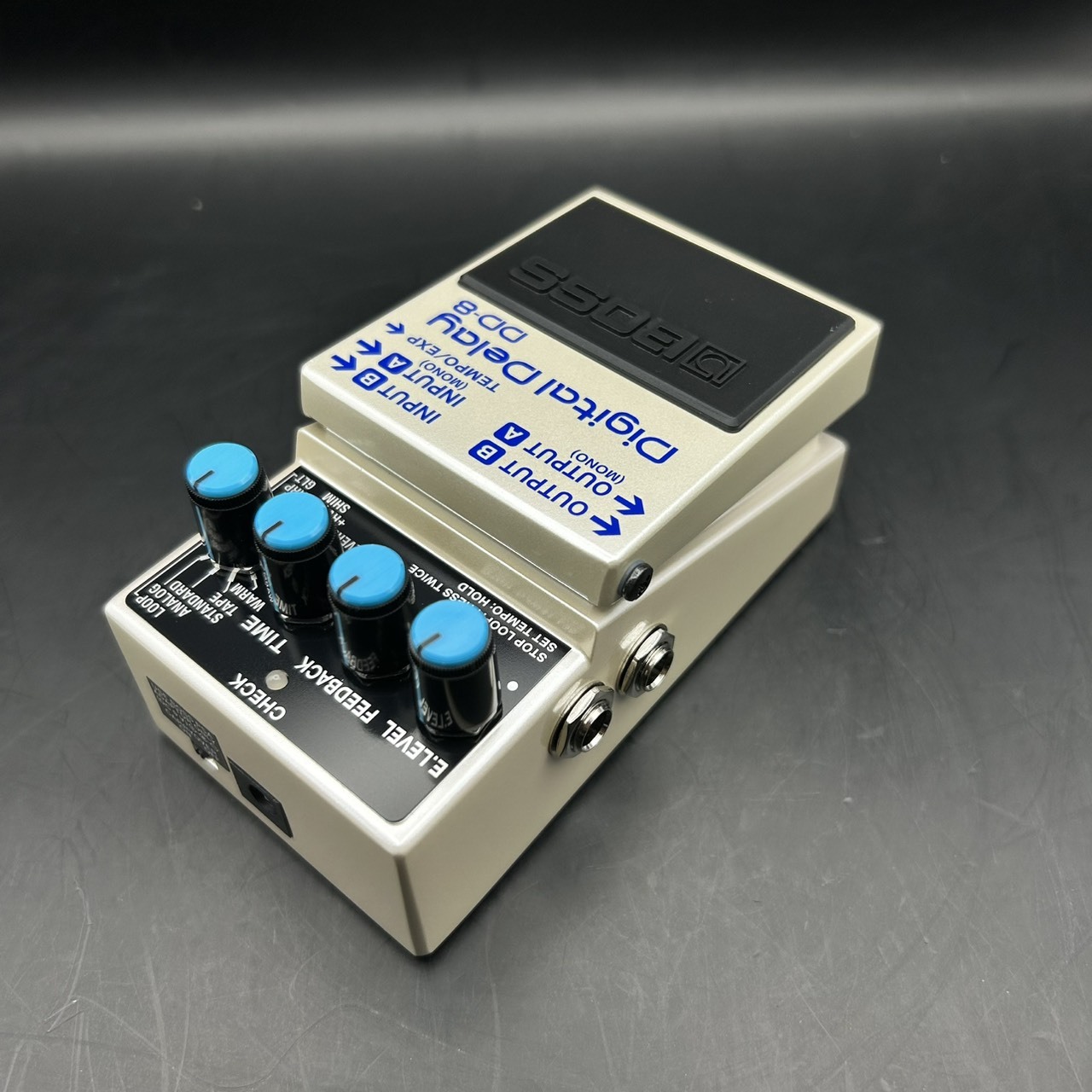 デジタルディレイDD8 BOSS / DD-8の特徴と使い方などレビュー。多彩なディレイ