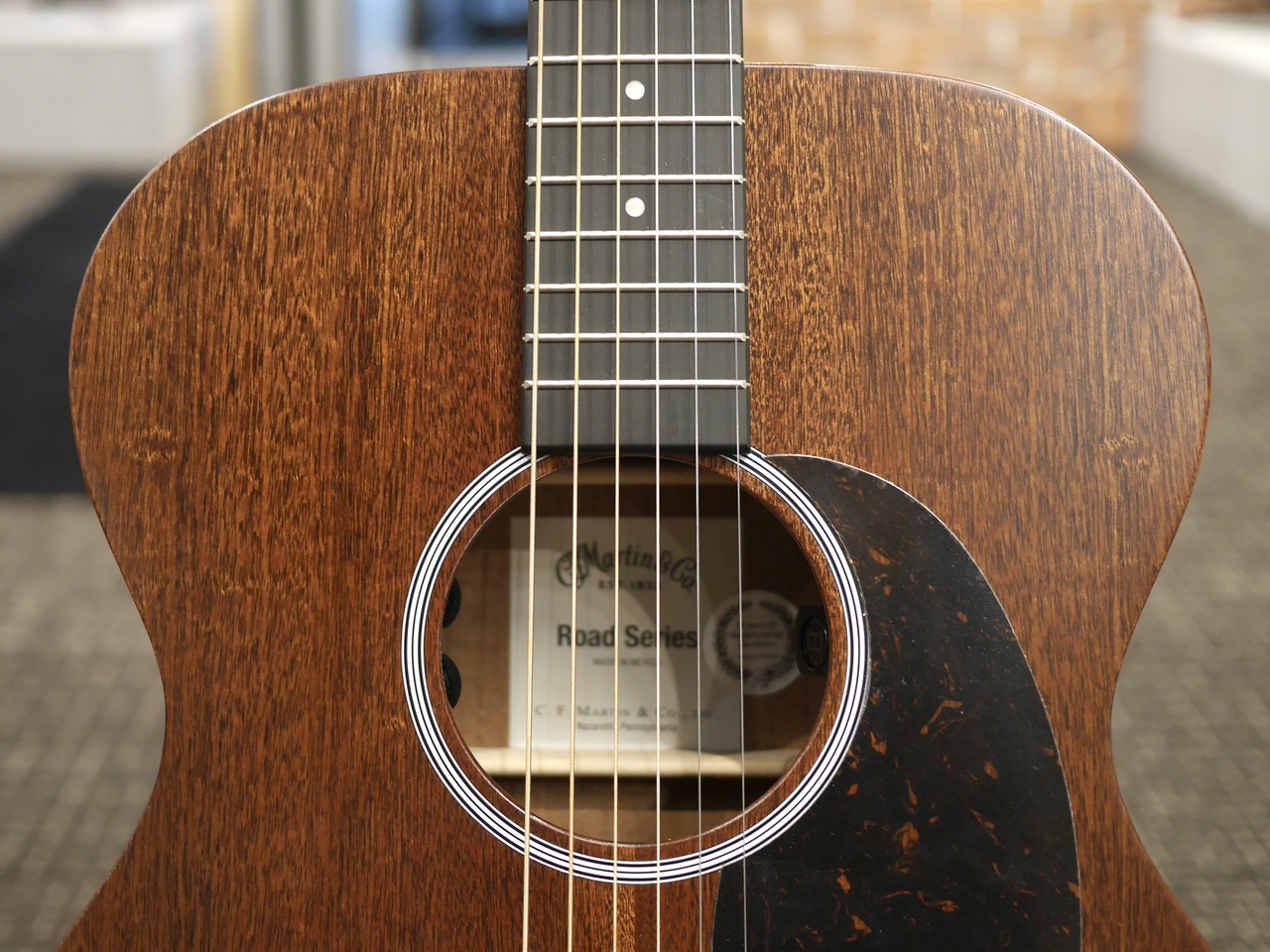 Martin 【USED】000-10E '24年製【オール単板仕様】【PU搭載】（中古