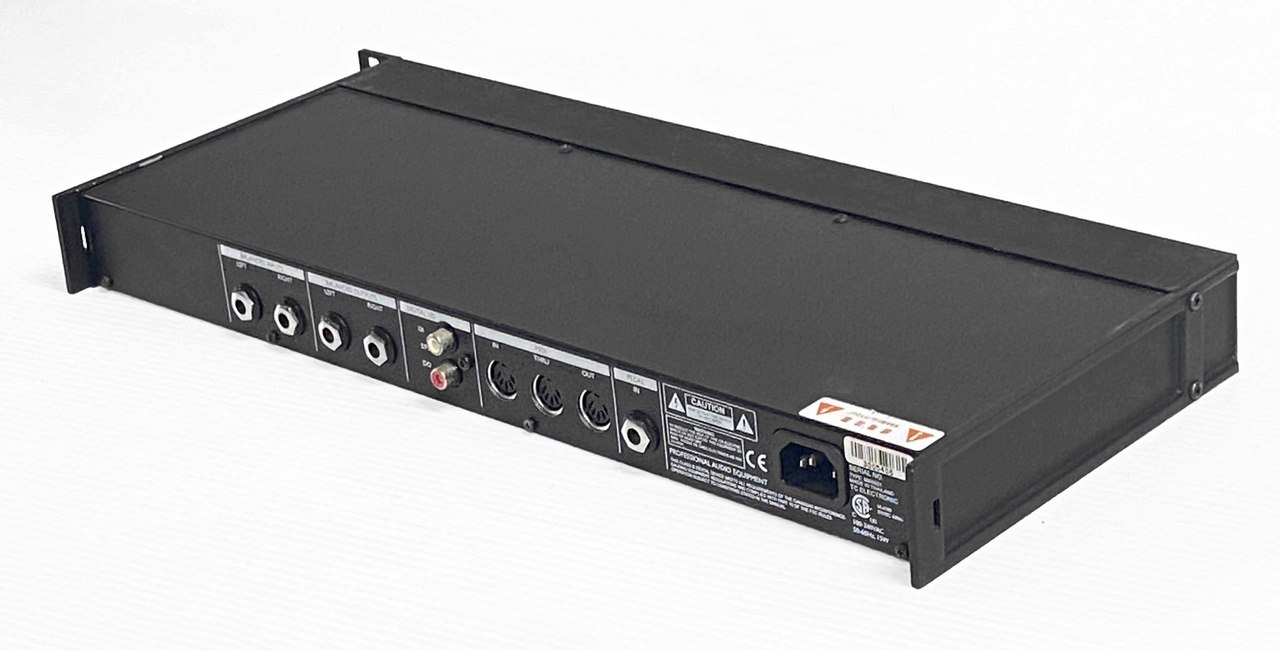 t.c. electronic M-One マルチエフェクター tc electronic M-ONE（中古）【楽器検索デジマート】