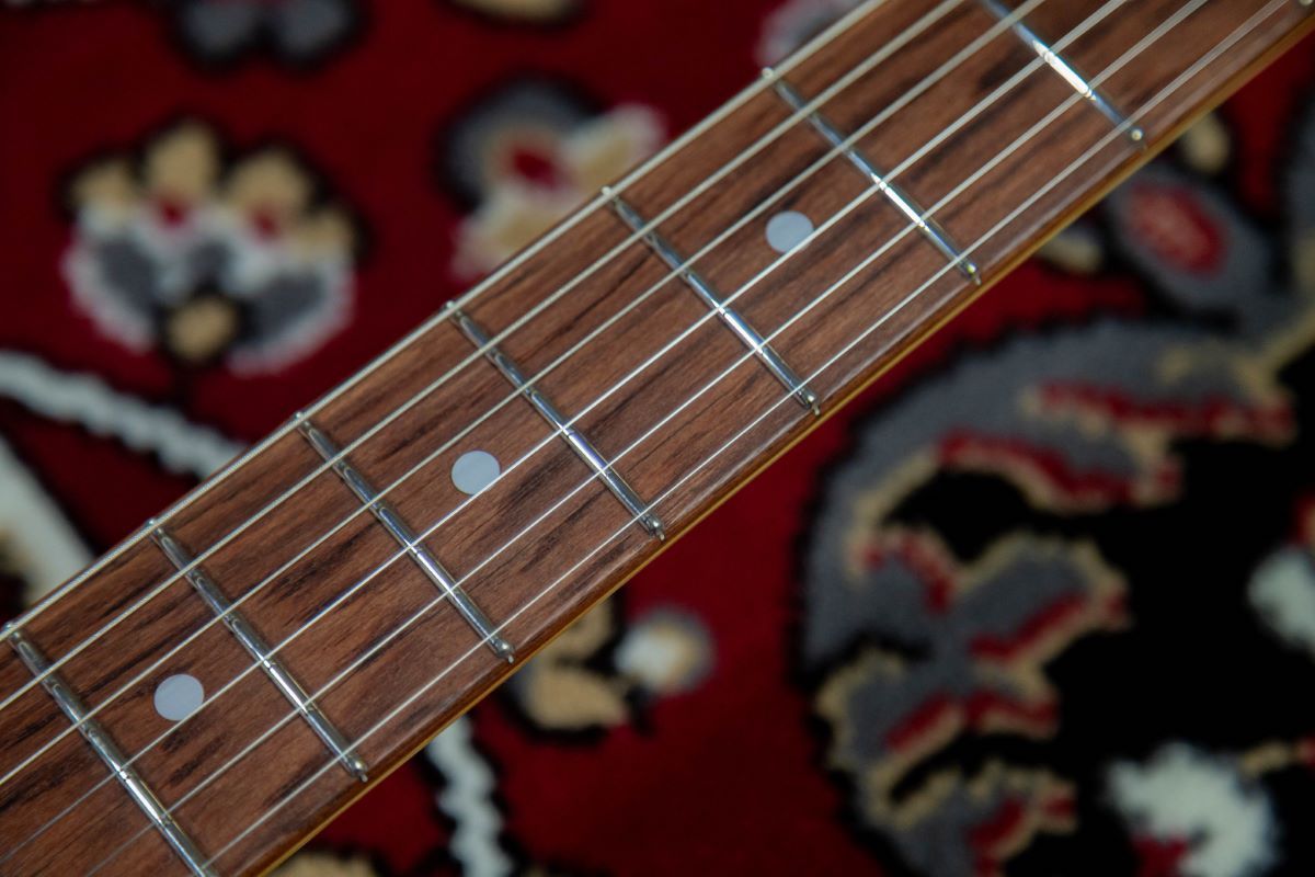 K.Nyui CUSTOM GUITARS エレキギター レッド K.Nyui Custom Guitars KNST Fiesta Red on 3TS Multilayer（B級