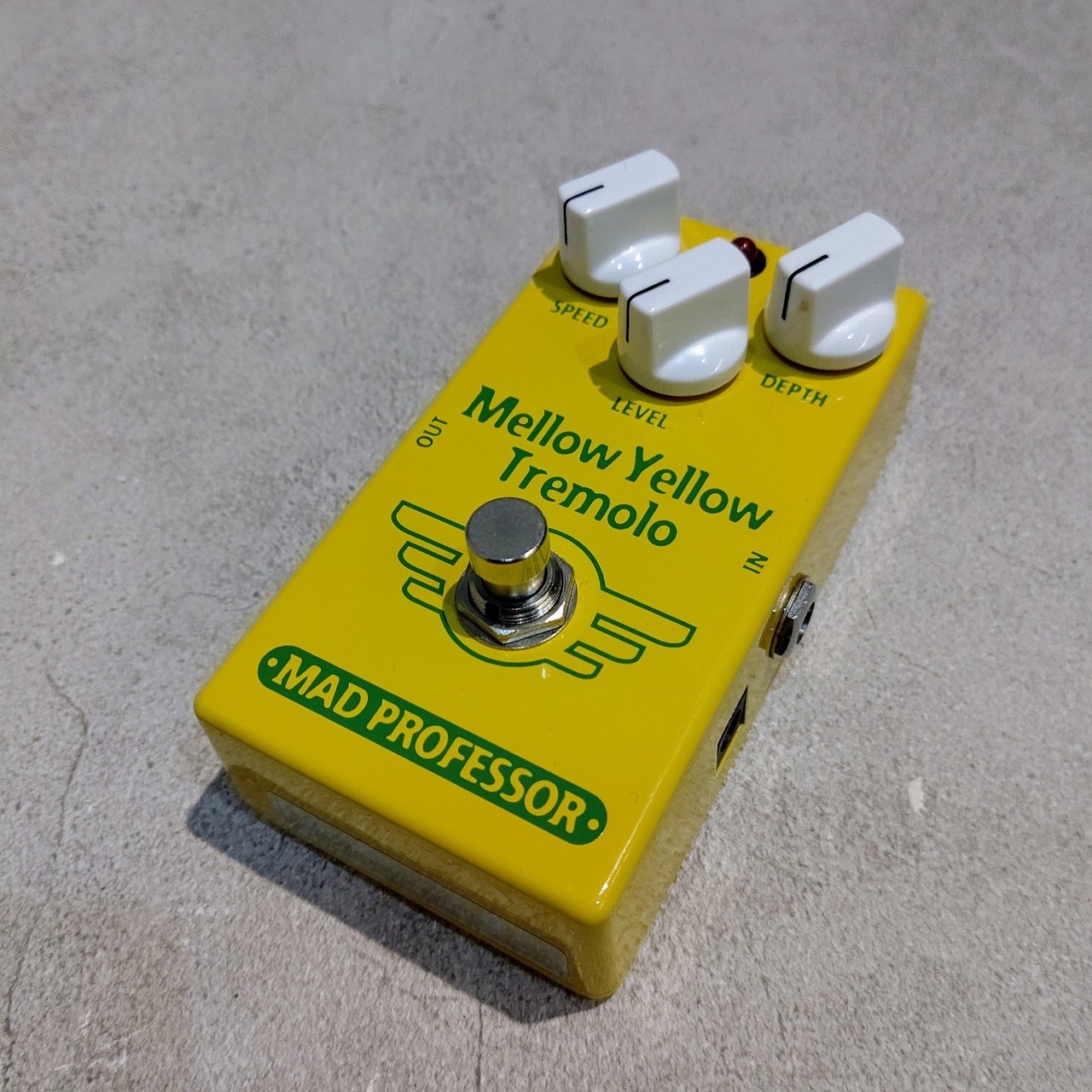 ハンドワイヤード【HW】MAD PROFESSOR Mellow Yellow Tremolo - ギター