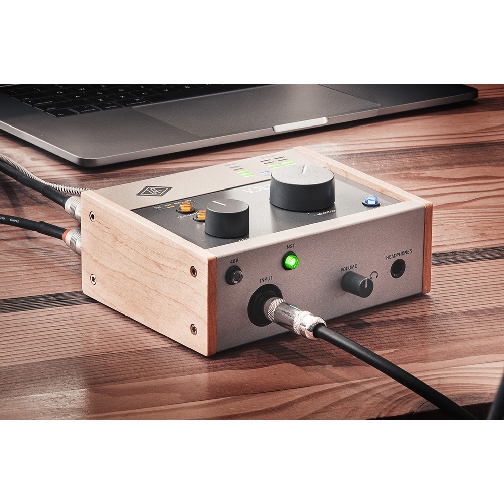 Universal Audio Volt 176 USB Recording Studio 【期間・数量限定