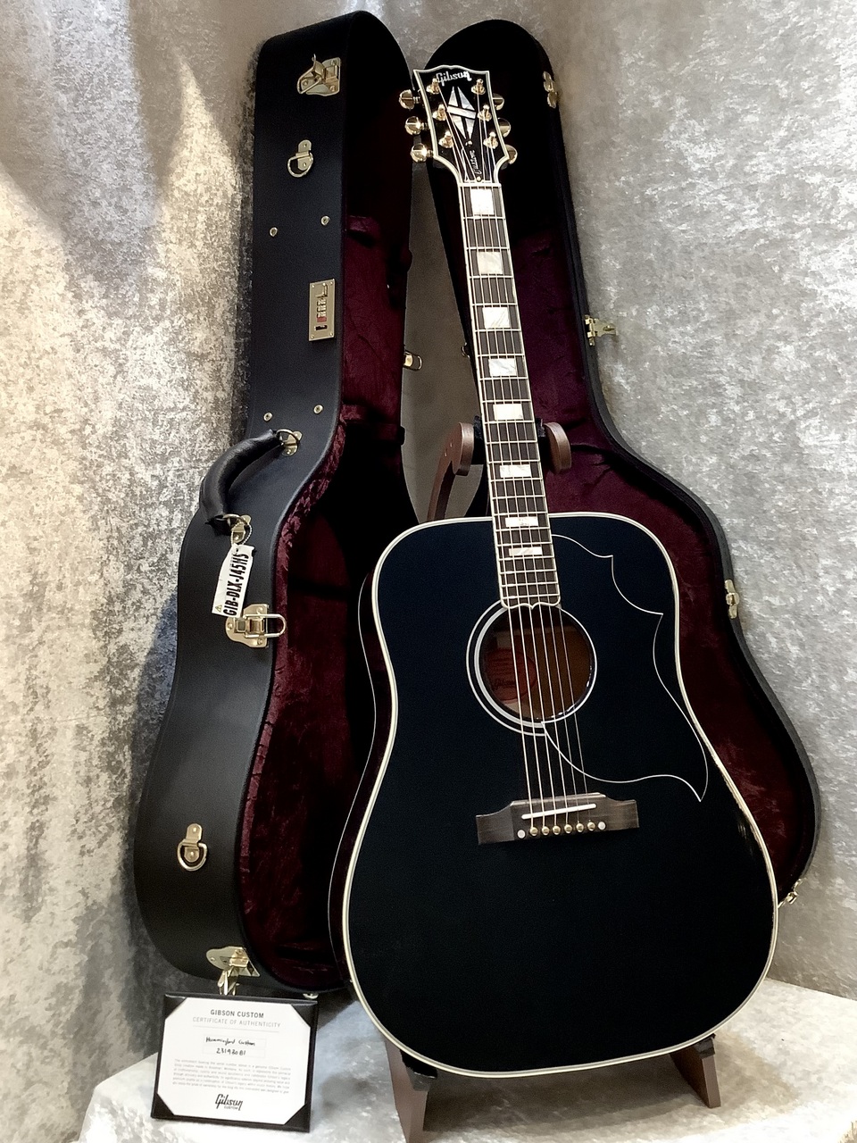 Gibson Hummingbird CUSTOM Ebony（超希少品） - ギター