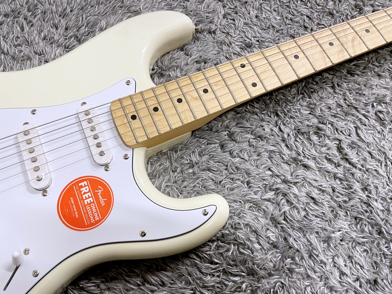 89%以上節約 調整済み美品 Stratocaster Squier Affinity 2点支持