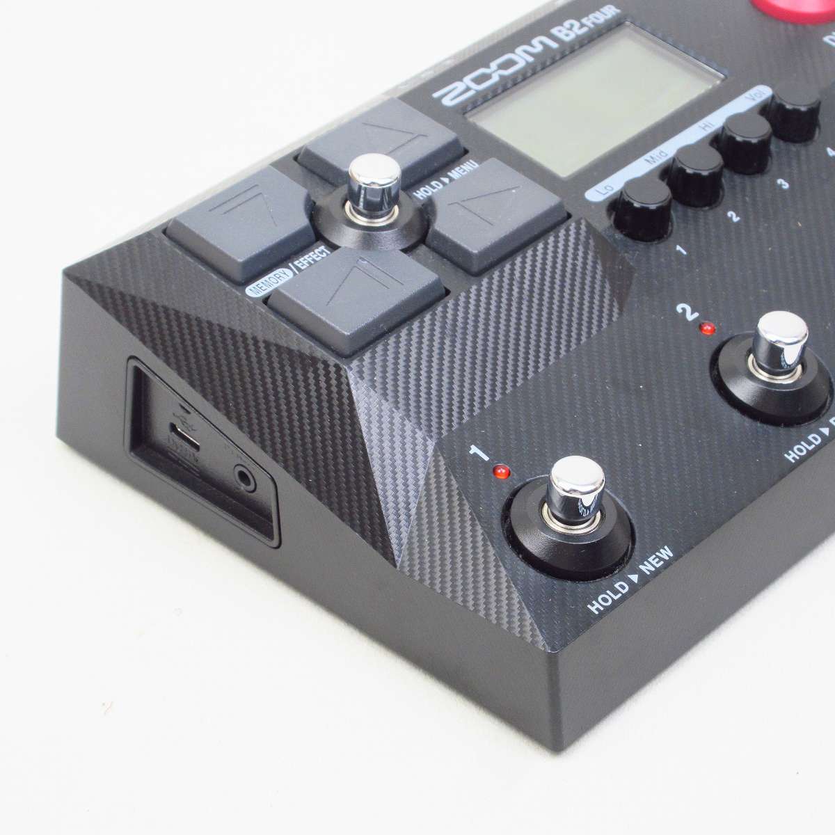 中古】ZOOM B2 FOUR ベースエフェクター 中古】ZOOM / B2 FOUR 【新宿
