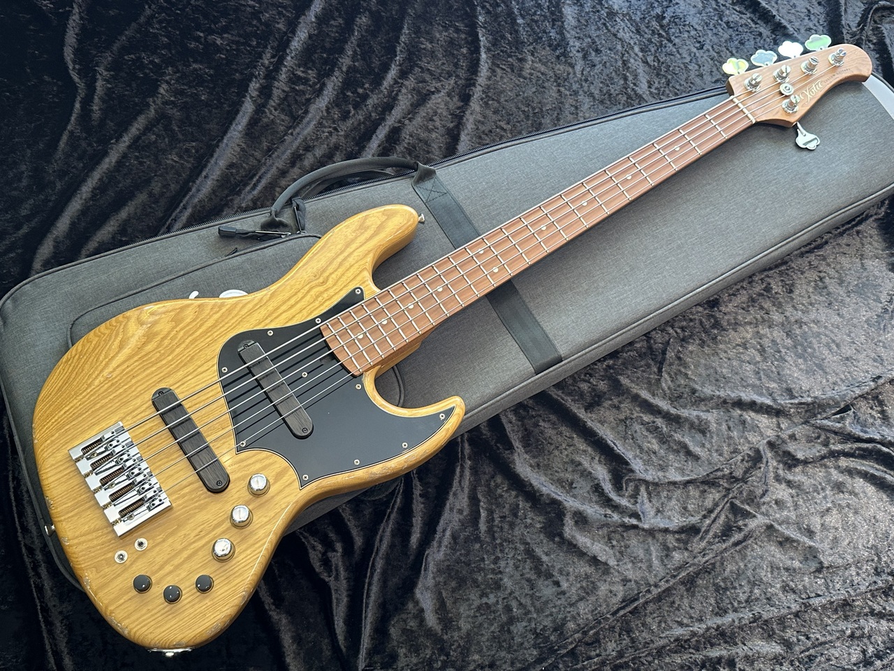 Xotic XJ-1T 5st RoastedMaple Neck 新品同様品! Xotic XJ-1T 5st (Black Cherry Metallic-MH/ALD/Roasted Neck-R