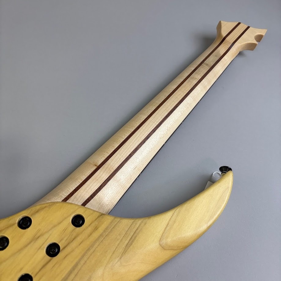 FUTRA FHL 8Strings 8弦ヘッドレスギター（中古/送料無料）【楽器検索