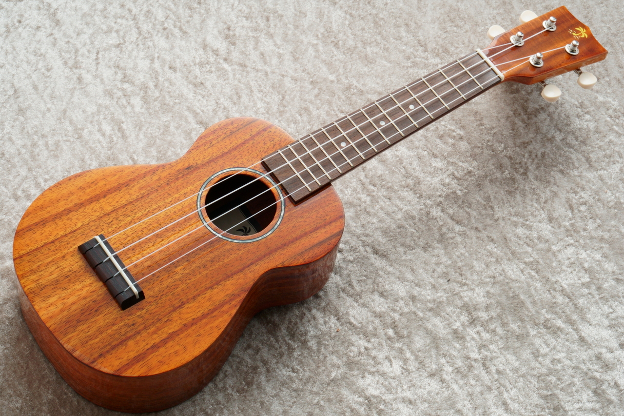 ILIKAI SOP-4KGG 【ソプラノ】【ハワイアンコア総単板】（新品）【楽器